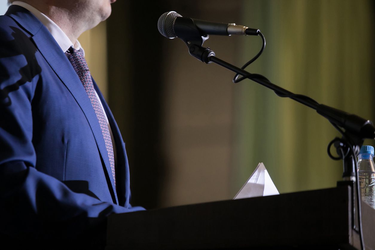 Communicating business